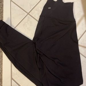 Lululemon leggings size 4
